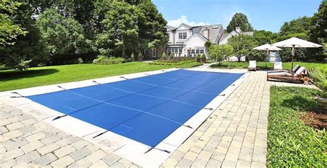 Best Winter Pool Covers | Installation Guide And Reviews - Hot Tub Guide