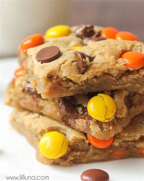 Reeses Pieces Blondies