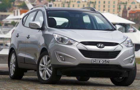 Hyundai ix35 Photos and Specs. Photo: ix35 Hyundai Specification and 26 ...