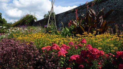 Herstmonceux Castle and Grounds - Places to go | Lets Go With The Children