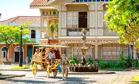 Las Casas Filipinas de Acuzar: More reasons to go local in post ...