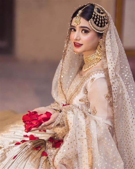 Actress Sehar Khan Flaunts Elegance In Her Latest Bridal Shoot ...