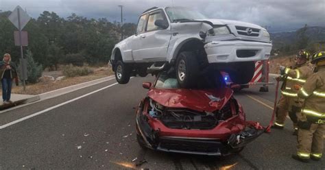 Haunting Police Photos Of Horrible Car Crash Are A Reminder To Wear ...