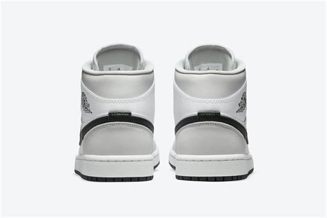 The Air Jordan 1 Mid Slips Into Some ‘Light Smoke Grey’ - Sneaker Freaker