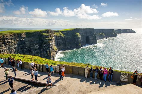 Die Cliffs of Moher | Ireland.com