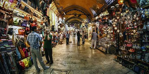 How to Bargain Like a Pro in Istanbul's Grand Bazaar and Shops