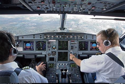 Cockpit Airbus A320-214 - The most beautiful office in the world ...