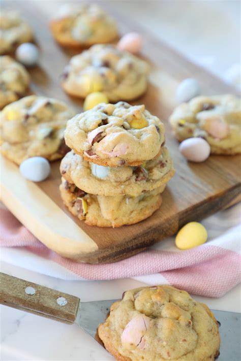 Cadbury Mini Egg Cookies - Weekend Craft