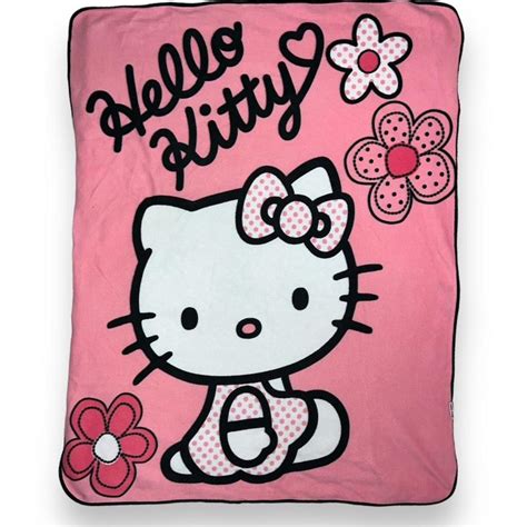 💞 BABY PINK HELLO KITTY THROW BLANKET FROM 2009... - Depop