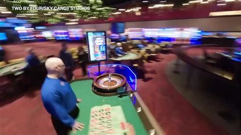 Temporary casino opens in Waukegan ahead permanent construction