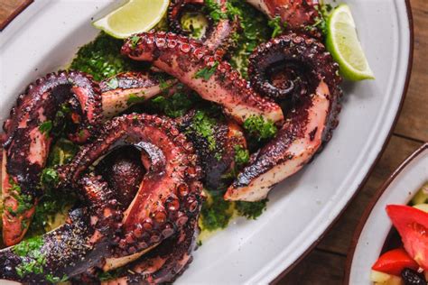 caracatita la gratar | Octopus recipes, Grilled octopus, Recipes