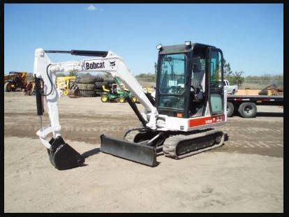 Bobcat 331 Price, Specs, Year Made, Review, Oil capacity, Lifting capacity