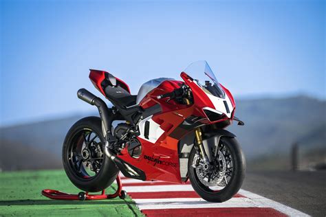 New Ducati Panigale V4 R can reach 240HP - Motorcycle News