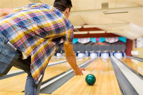 5 places where you can go bowling right now