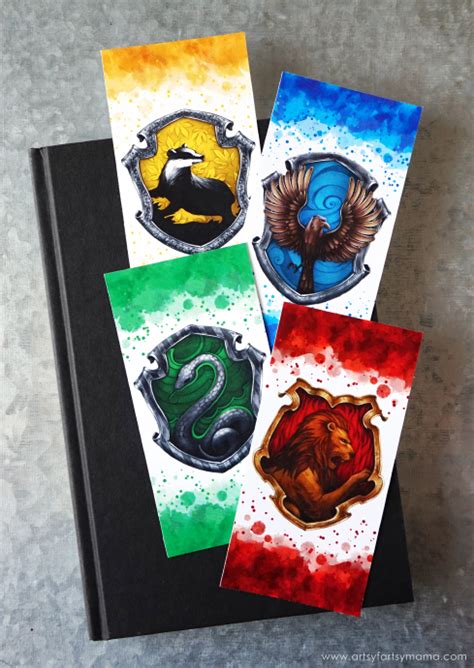 Free Printable Harry Potter Hogwarts House Bookmarks | artsy-fartsy mama