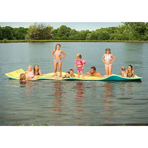 Isla Flotante LilyPad | Floating in water, Foam mats, Floating