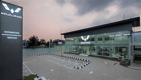 Wuling Prima Kebun Jeruk, the First Dealer With New Visual Identity ...