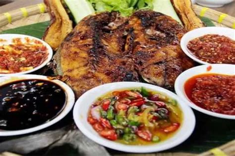 Berbahan Baku Ikan, Ini Fakta Seruit Kuliner Khas Lampung yang enak ...