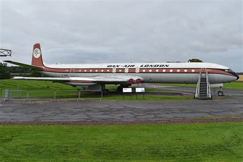 The De Havilland Comet: A Pioneer with a Fatal Flaw - AeroXplorer.com