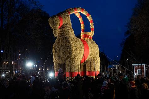 Gävlebocken överlevde – nu monteras den ner