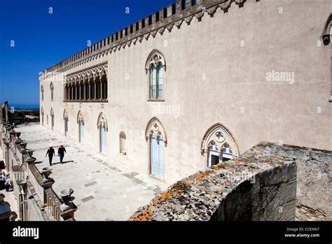 Donnafugata castle hi-res stock photography and images - Alamy