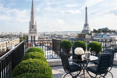 Top Paris Hotels With Eiffel Tower Views: 10 Top Choices!