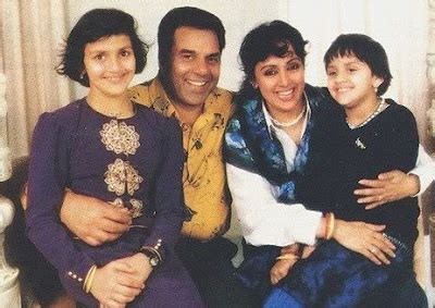 Actor Dharmendra Family Photos ~ Hot Photos Hub