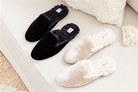 18 Best Women’s Slippers 2023 – Footwear News