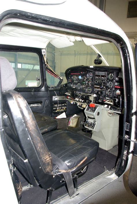 Cessna 337 skymaster | Cessna, Flight deck, Cockpit