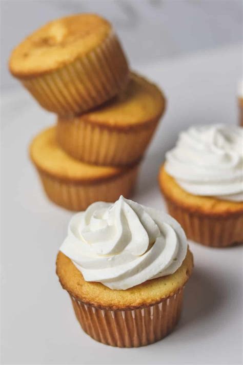 Sugar-Free Frosting (Low Calorie + Keto) - Skinny Comfort