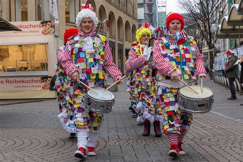 África barrer refrigerador carnevale di colonia Sueño áspero mensual ...