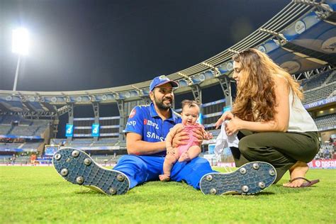 Mumbai Indians captain Rohit Sharma fly out to UAE with family to play ...