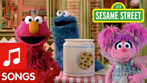 Sesame Street: Who Stole the Cookie feat. Elmo, Abby and Cookie Monster ...