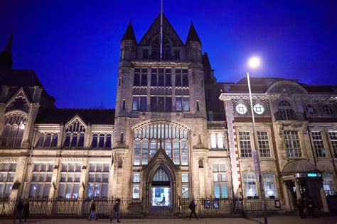 Manchester Museum - Explore the Wonders of the World in a Vast Museum ...