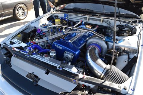 Beautiful Engine Bay of a R32 at Dallas Cars and Coffee! : Nissan