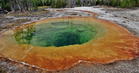 Is Yellowstone volcano set to erupt? 200 earthquakes spark apocalypse ...