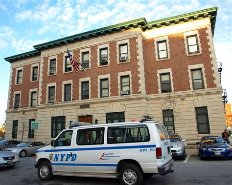 P042 NYPD Precinct 42 Police Station, Morrisania, Bronx Ne… | Flickr