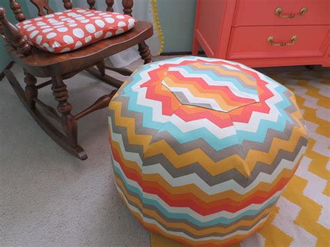 make bake and love: DIY: Chevron Pouf Ottoman