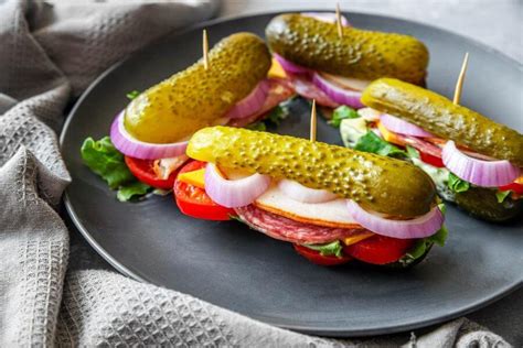 Keto Pickles Sandwich Recipe With No Bread [Low Carb]