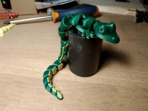 Articulated Lizard by McGybeer - Thingiverse 3d Printer Designs, 3d ...