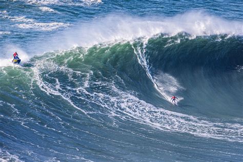 Best Of 2021 Nazare Big Wave Surfing Competition (Waves and Wipeouts)