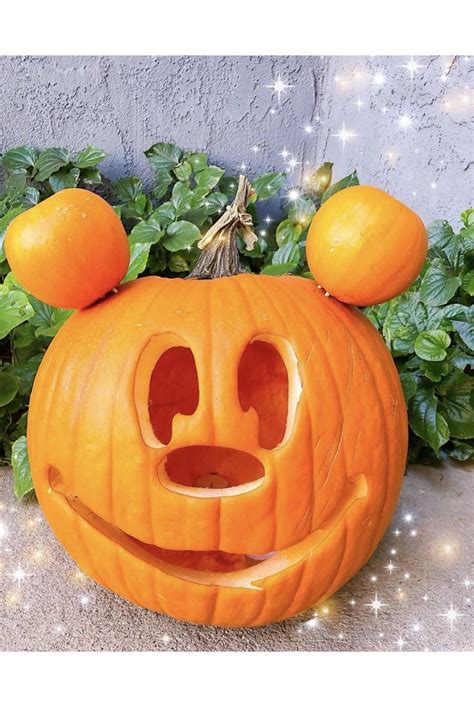 30+ Simple Pumpkin Carving Ideas – HomeDecorish