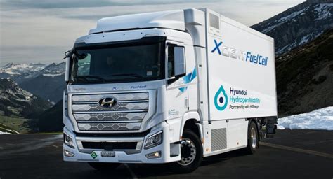 Hyundai Xcient Debuts As The World’s First Mass-Produced Fuel Cell ...