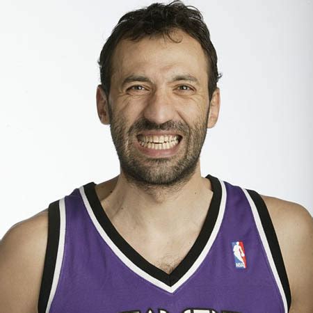 Vlade Divac Bio - stats, net worth, salary, wife