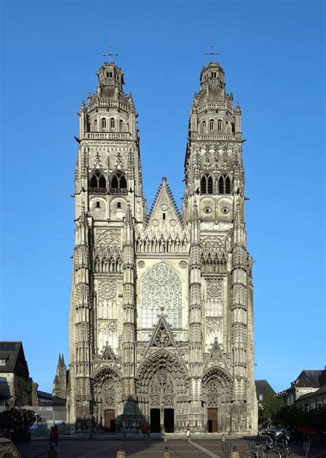 Fachada de la catedral de Tours | Cathedral architecture, Cathedral ...