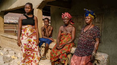 The Women of Sierra Leone Have New Land-Ownership Rights - DER SPIEGEL