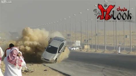 Spectacular Crash During Saudi Drift 2012 HD - YouTube