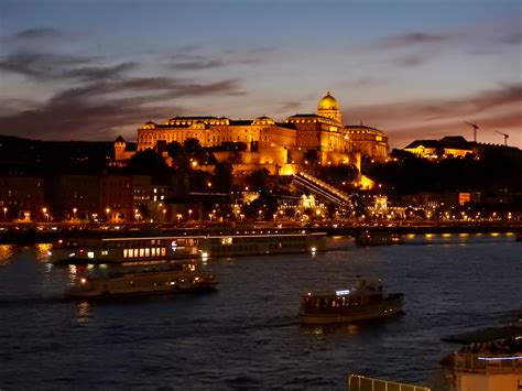 Budapest NYE Cruise & Magician Show | Budapest River Cruise