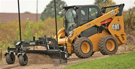 Caterpillar Skid Steers Summarized — 2021 Spec Guide — Compact ...