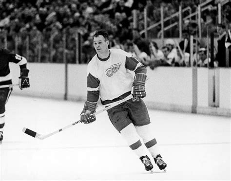 Gordie Howe | Detroit red wings, Red wings, Minnesota north stars